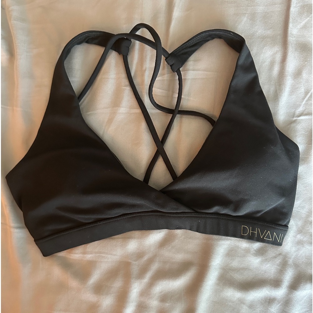 DHVANI large women’s black bra. Size is large. Has padding inside. Worn once.